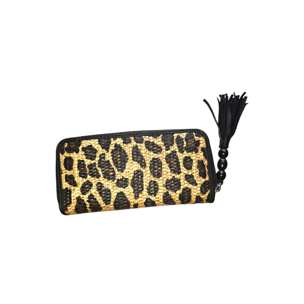New York & company  Cheetah print wallet Made in China  100% polyester  5oz